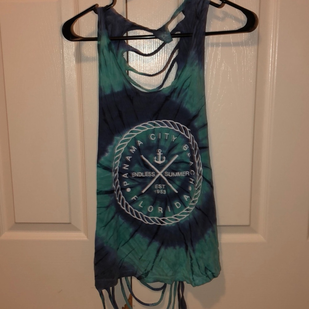 backless tank top